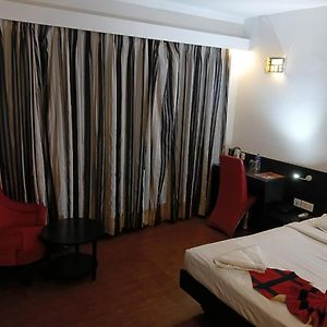 Hotel Ballygunge Luxury